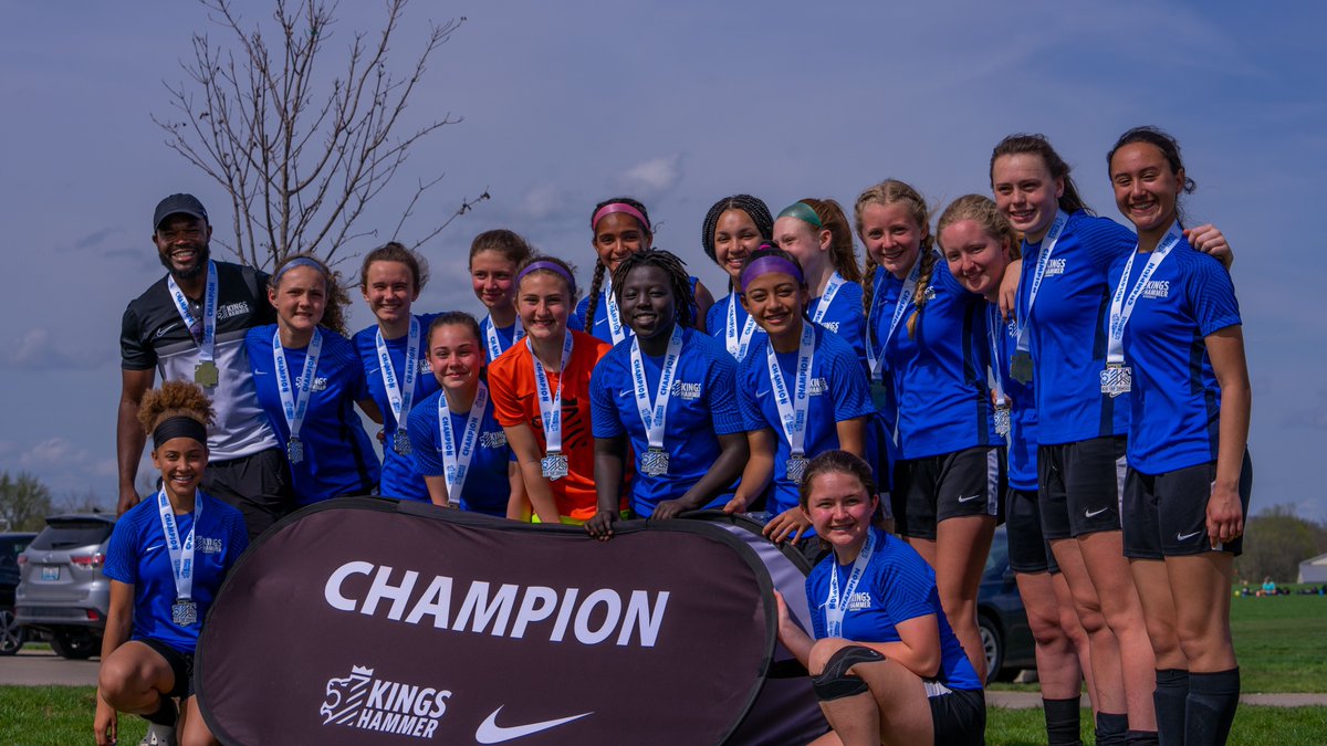 khcincynky's tweet photo. Congrats to our KHA Bluegrass G08 who were crowned champions at the Blue Chip Showcase this past weekend! Great job, ladies! 👏👏 https://t.co/j2njuUU1Oj