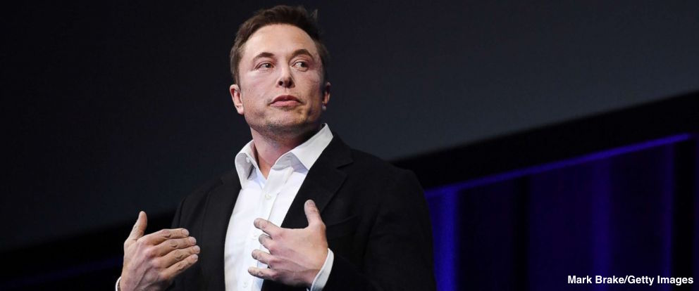 BREAKING: Billionaire Tesla CEO Elon Musk reaches deal to acquire Twitter for approximately $44 billion. abcn.ws/3k8tWth