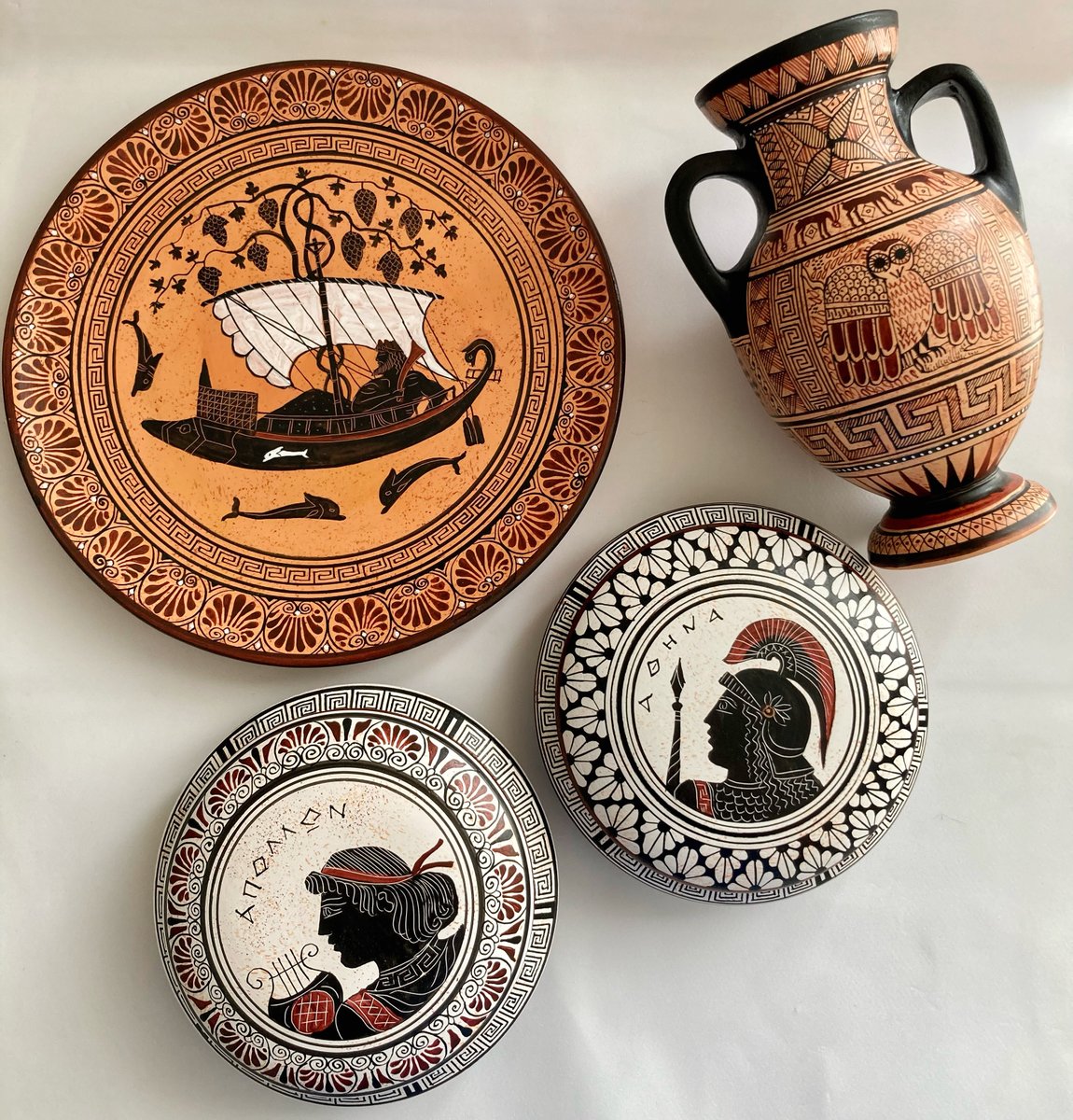 AcropolisGall's tweet photo. ✨New items added in our store, come check them and grab a 15% off
🎁 https://t.co/qA9O65v8AN✨
#GreekVase #AncientGreece #GreekPottery https://t.co/fof7uVzYhs