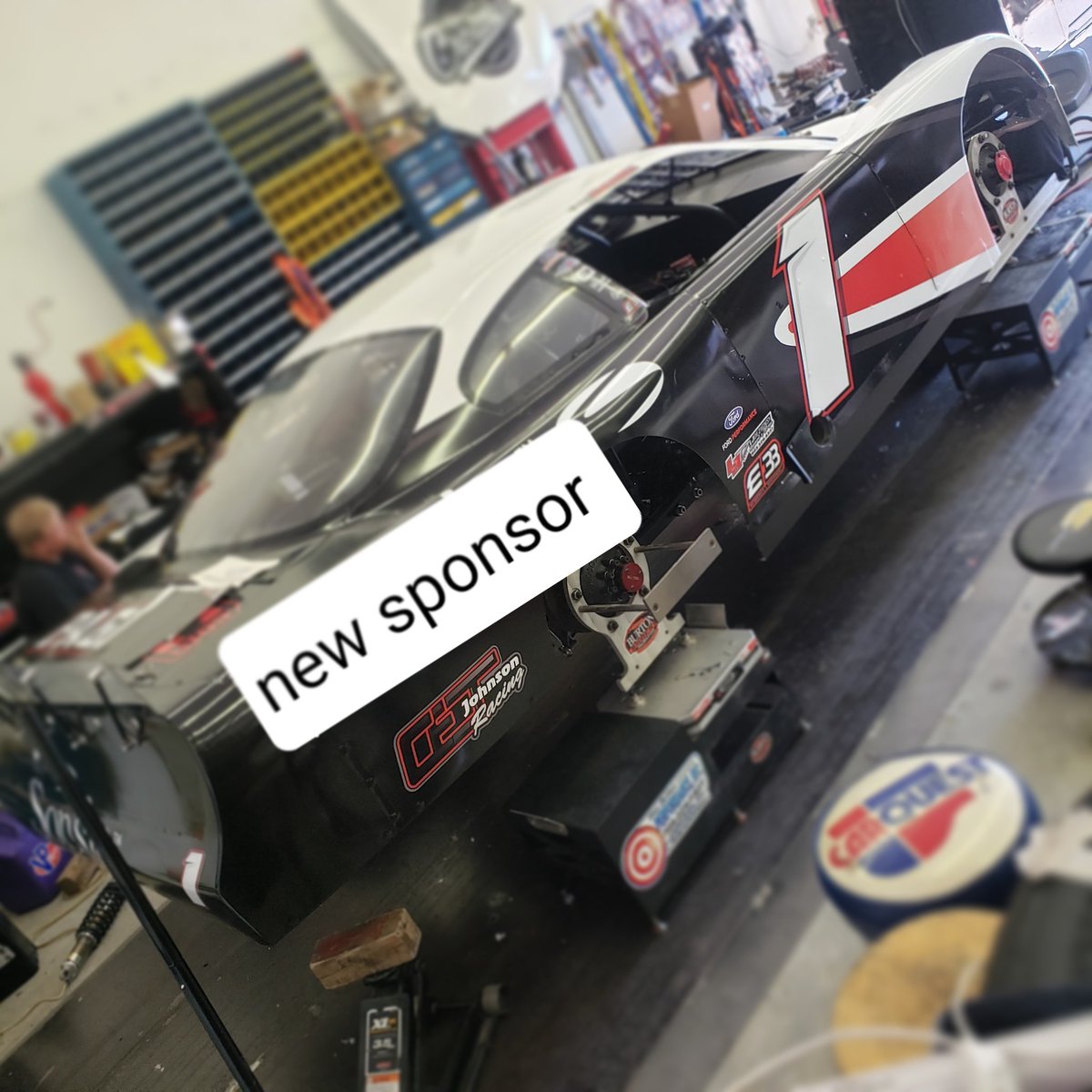 Sneak peak at Caleb Johnson's new ride and tomorrow we announce an brand new partner! Who can it be? Find out 4/26
@LJDezigns81
#pagekc
@CTWRaceParts
@FordPerformance 
@JoeCrowdes
@FortWorthScreen
#crf #hamke
#vehicleprotection 
#keepyourrideprotected
#shorttrackracing 
@Cplms09