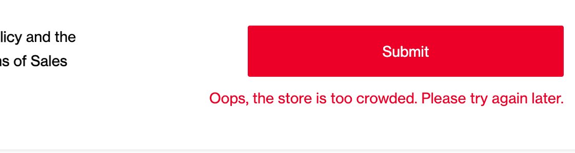Ambra97476199's tweet photo. @OnePlus_UK It seems impossible to arrange and request any repair for days. How ridiculous is this? I tried so many times to make contact with customer service, no response. I love the product but customer service and assistance are a nightmare. https://t.co/xje8GwPT8V