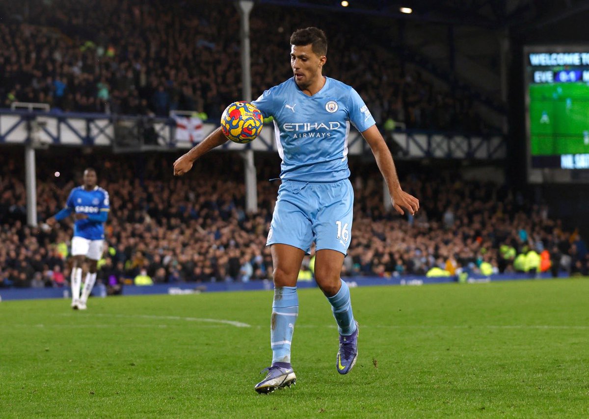 gotanyveras's tweet photo. @honestIfcfan @martojenko @SkySportsNews Rodri against Bluenoses? Think Citeh get a bit lucky as well😂 https://t.co/edoxDw8KLL
