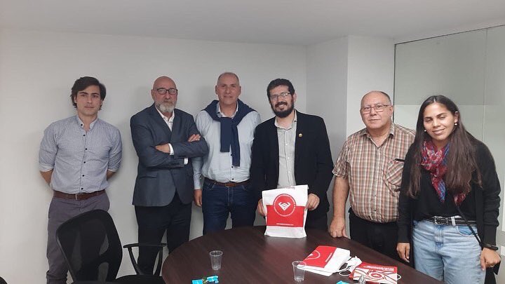 CoopyMutMuniCba's tweet photo. VISITA A BANCO COINAG 👥🤝

👉🏾 Mantuvimos un encuentro de trabajo con Héctor Giacomino, Gerente de la Sucursal Córdoba, y Nicolás Tami, Responsable Regional de la Gerencia https://t.co/FLJN7wDuU9