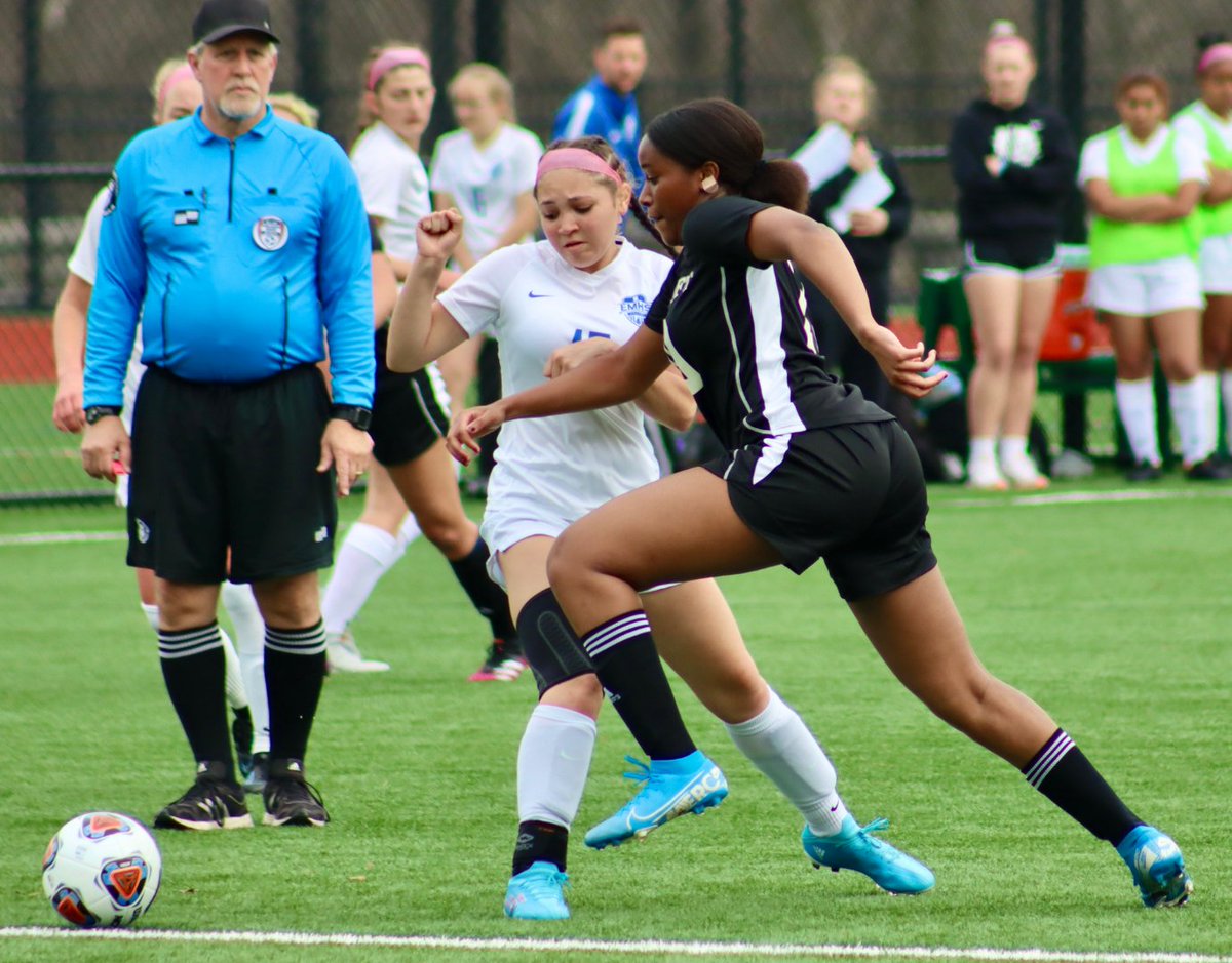 FoxcroftSchool's tweet photo. Spring sports are underway, and the girls are playing well and having fun this season! β½π₯ Be sure to follow FXC Athletics on Instagram (@fxc.athletics) and YouTube https://t.co/ZJhajiSvMD to keep up with all the action! #GoFXC https://t.co/oTgqFRXDtE