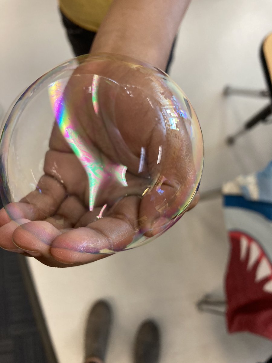 Shadow_SPE's tweet image. Bubble Day in Kindergarten, we think the last one looks like a Panther 🐾