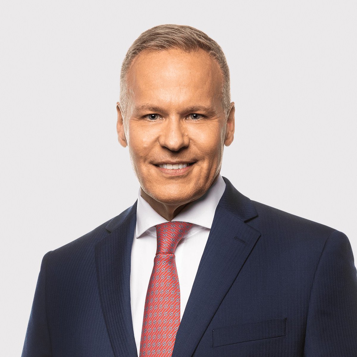 mikewoodottawa's tweet photo. If you have a moment tomorrow (Tuesday) at 9:00 AM I will be joining @MrLeslieRoberts and @ChrisHolski on @CFRAOttawa for the ‘Big Five Stories’ once again :)

I would love it if you had a chance to tune in.

#Ottawa #SupportLocal #SmallBusiness https://t.co/7nMm5vjNBQ