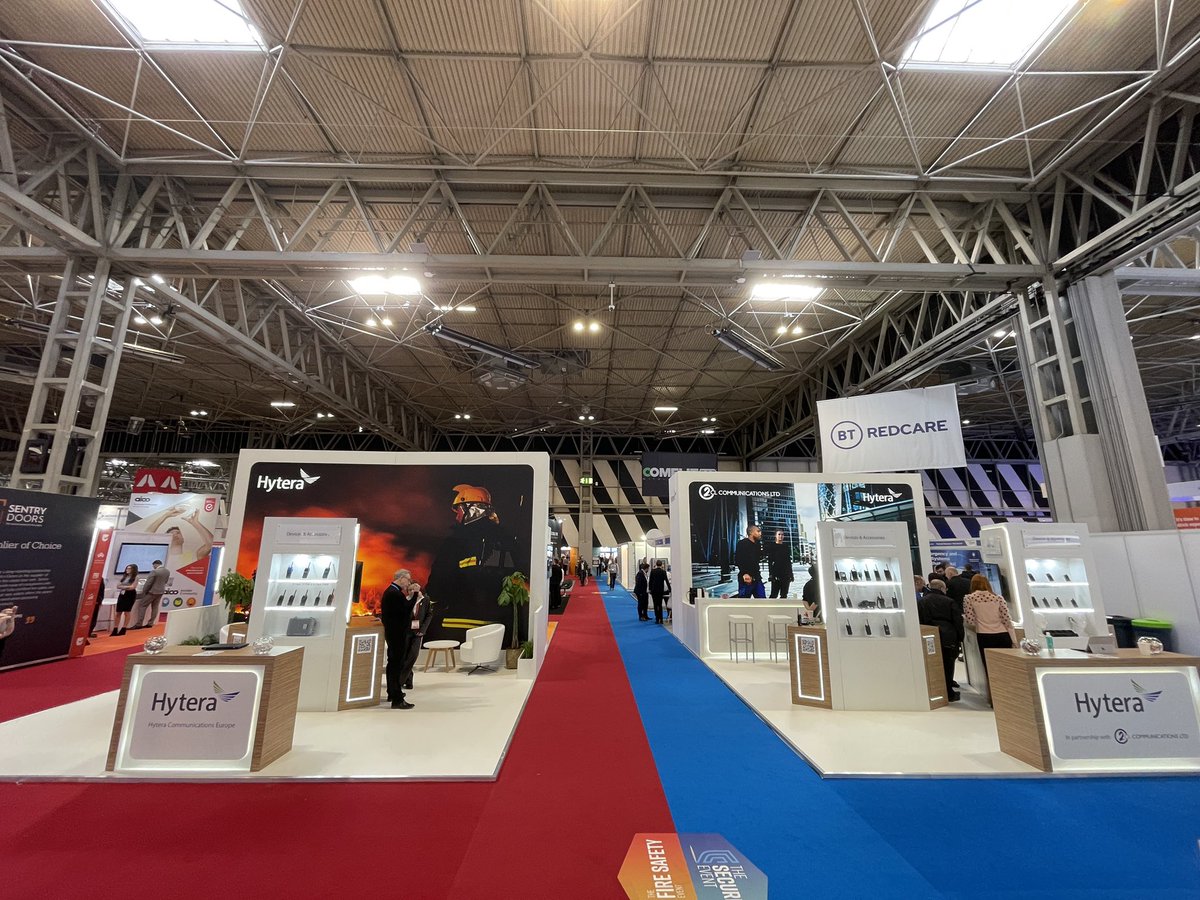 TheExpoTeam's tweet photo. #twinning at the #SecurityEvent and #SafetyEvent.
Perfect placement across the isle for one of our longest standing customers who straddle many sectors with their radio comms offering!
#exhibitions #tradeshows  #necbirmingham https://t.co/ng9pYWr8ix