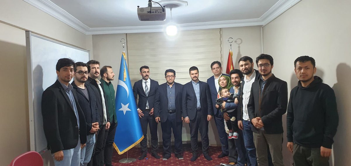 Bugün doğu türkistan gençler Merkezi’nde doğu türkistan yeni nesil hareketi doğu türkistan gençler meşrefi olarak Çin Zülmüne￼￼ karşı￼￼￼ Hareket eden gençlik teşkilatları bir arada iftar programına katıldık