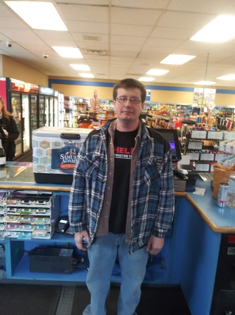 Jakesmarket's tweet image. Ding! Ding! Ding! We have a winner 🥳
Congrats to Michael W for winning the #SamAdams cooler raffle at our #SpringfieldVT Market!