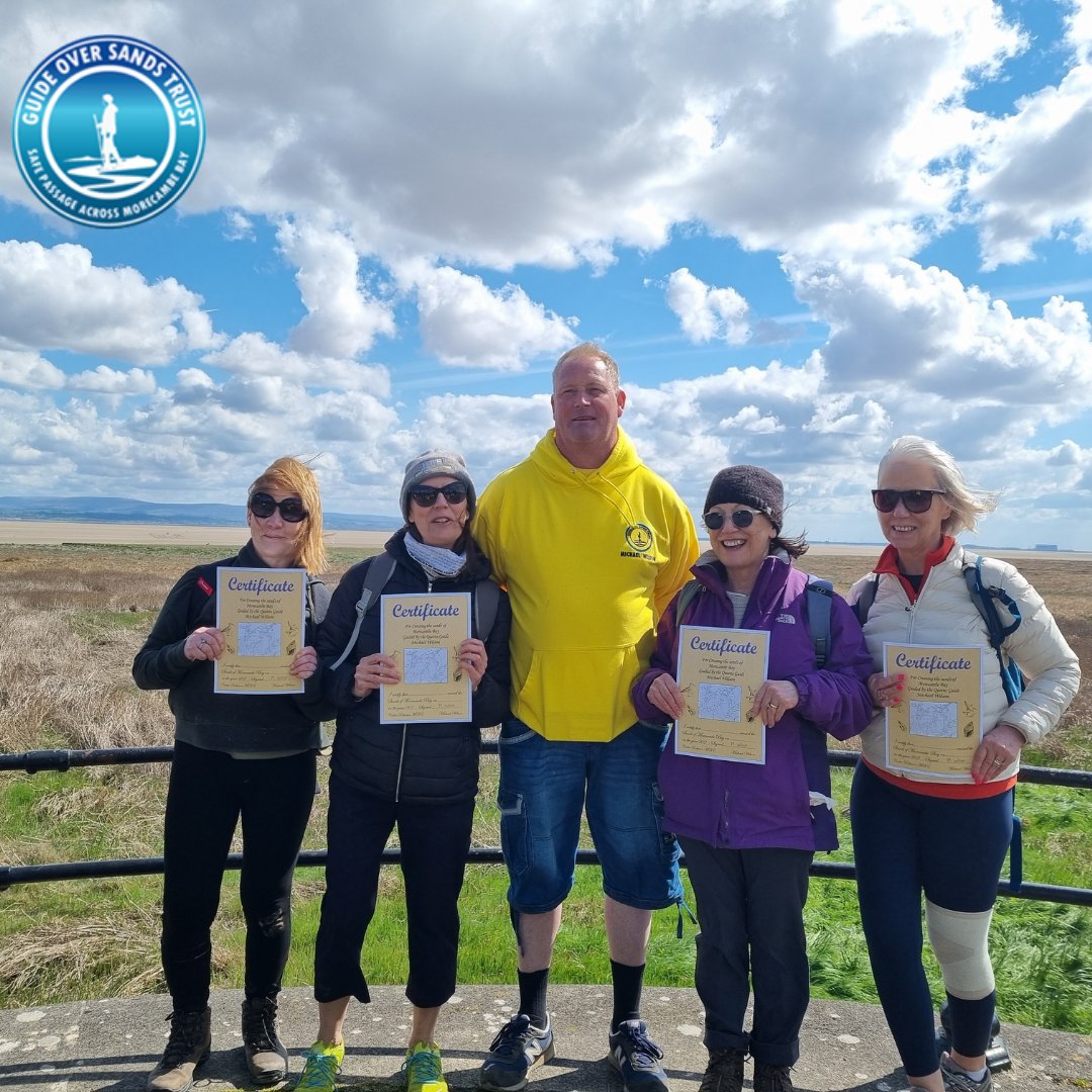 Happy birthday Jill who celebrated her birthday walking the bay with her friends! 

#birthday #celebrated #baywalk #thebay  #guideoversands #michaelwilson #queensguide