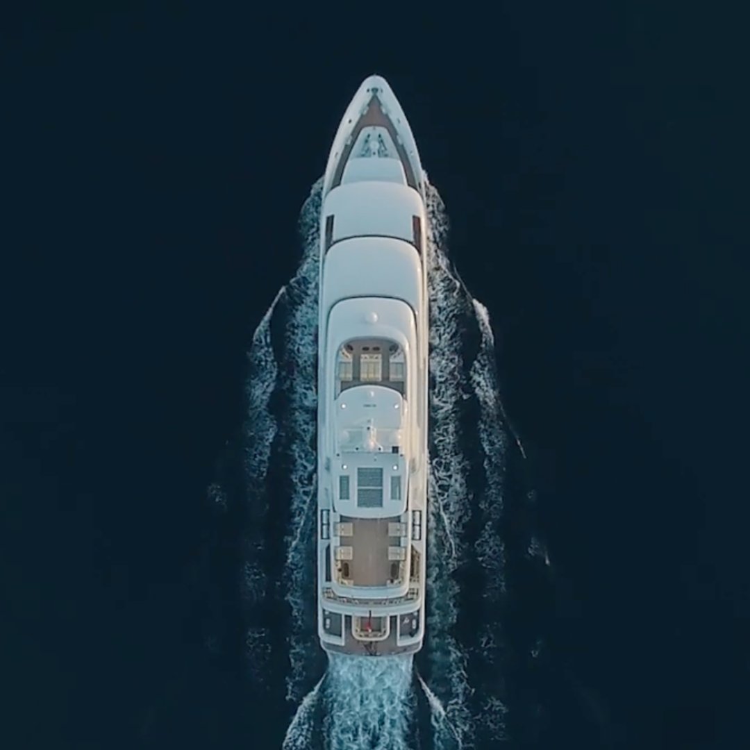 Have peace of mind when you cruise with our cellular connectivity solutions.

#yachties #luxuryyachts #bestonboard

jvconnectivity.com