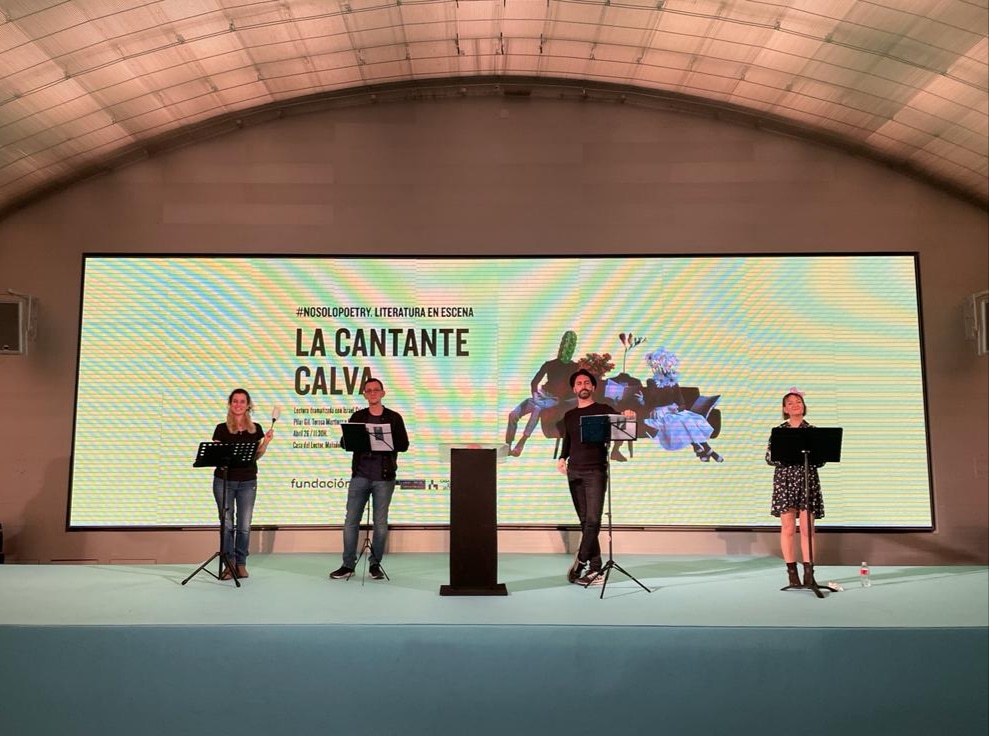 Decía un profe mío que "en el decir nos hacemos". Mañana hemos quedado estos cuatro elementos para llevarle la contraria con un texto genial 🧐.

#Lacantantecalva #EugèneIonescu
#nosolopoetry #LiteraturaEnEscena #fundaciónEDP #IsraelCriado #PilarGil #TeresaMartínez #DavidTortosa