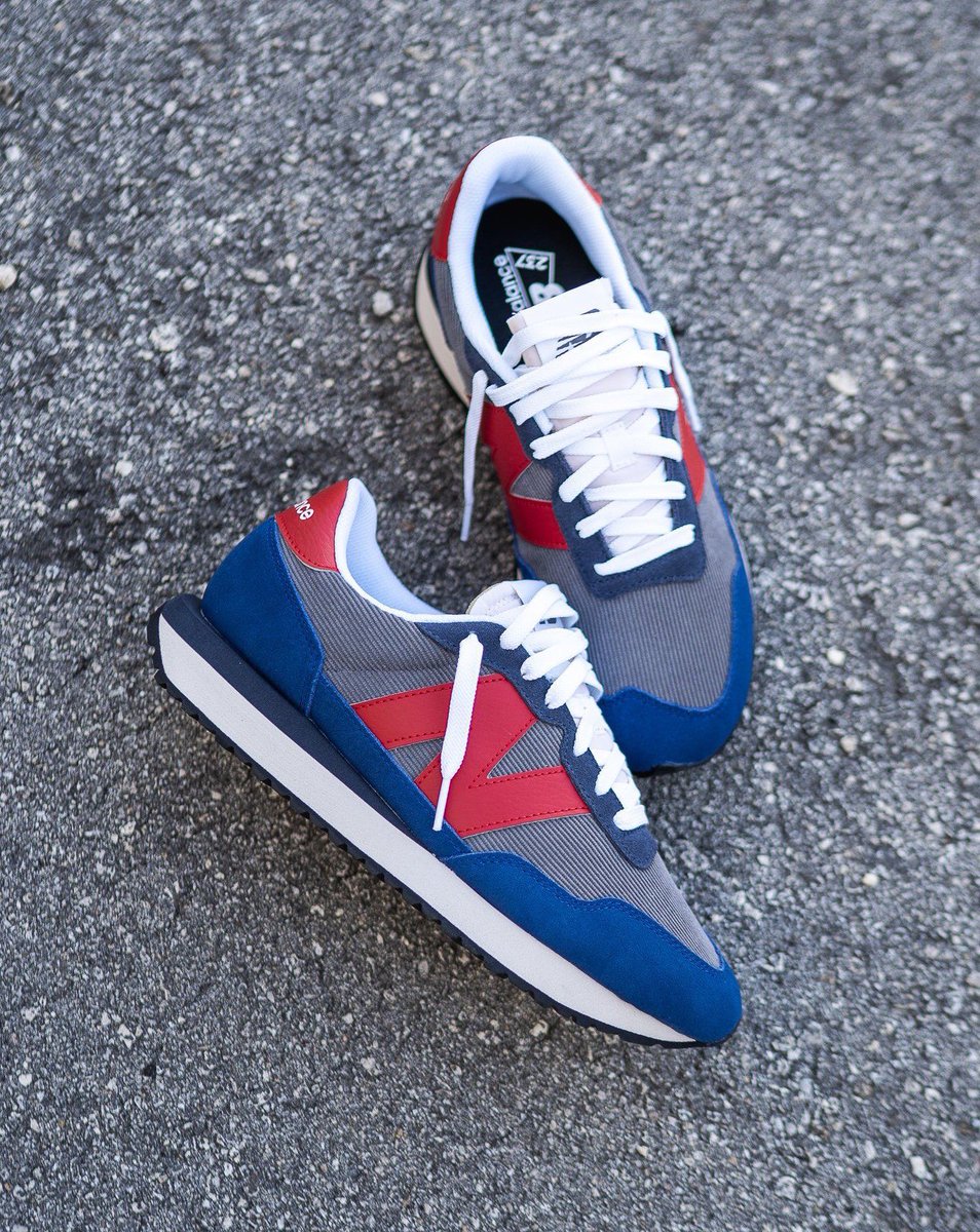 Sneaker Deals GB tweet media