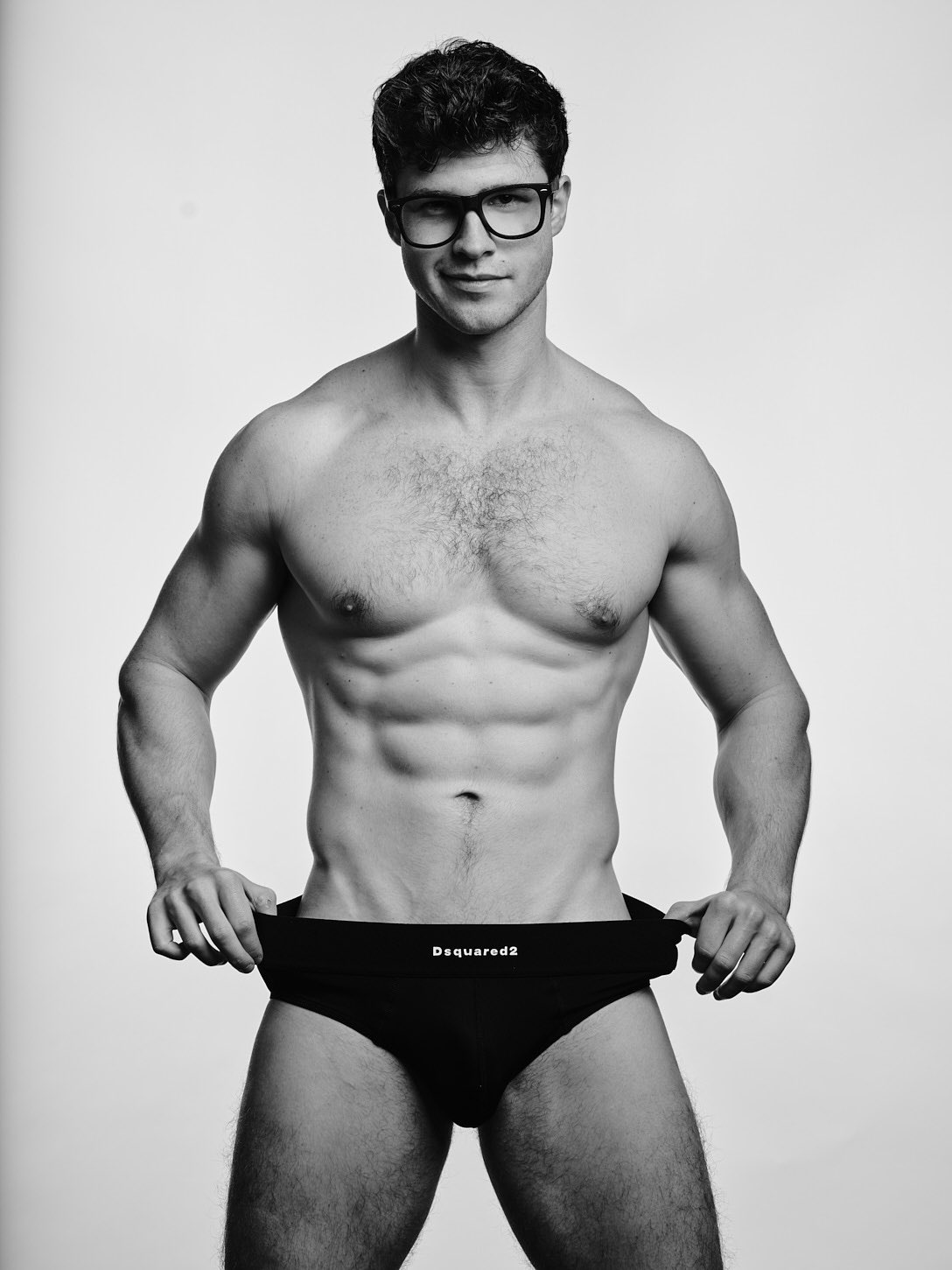 Finn Harding on Twitter: "The glasses are back @treysphoto https://t.co