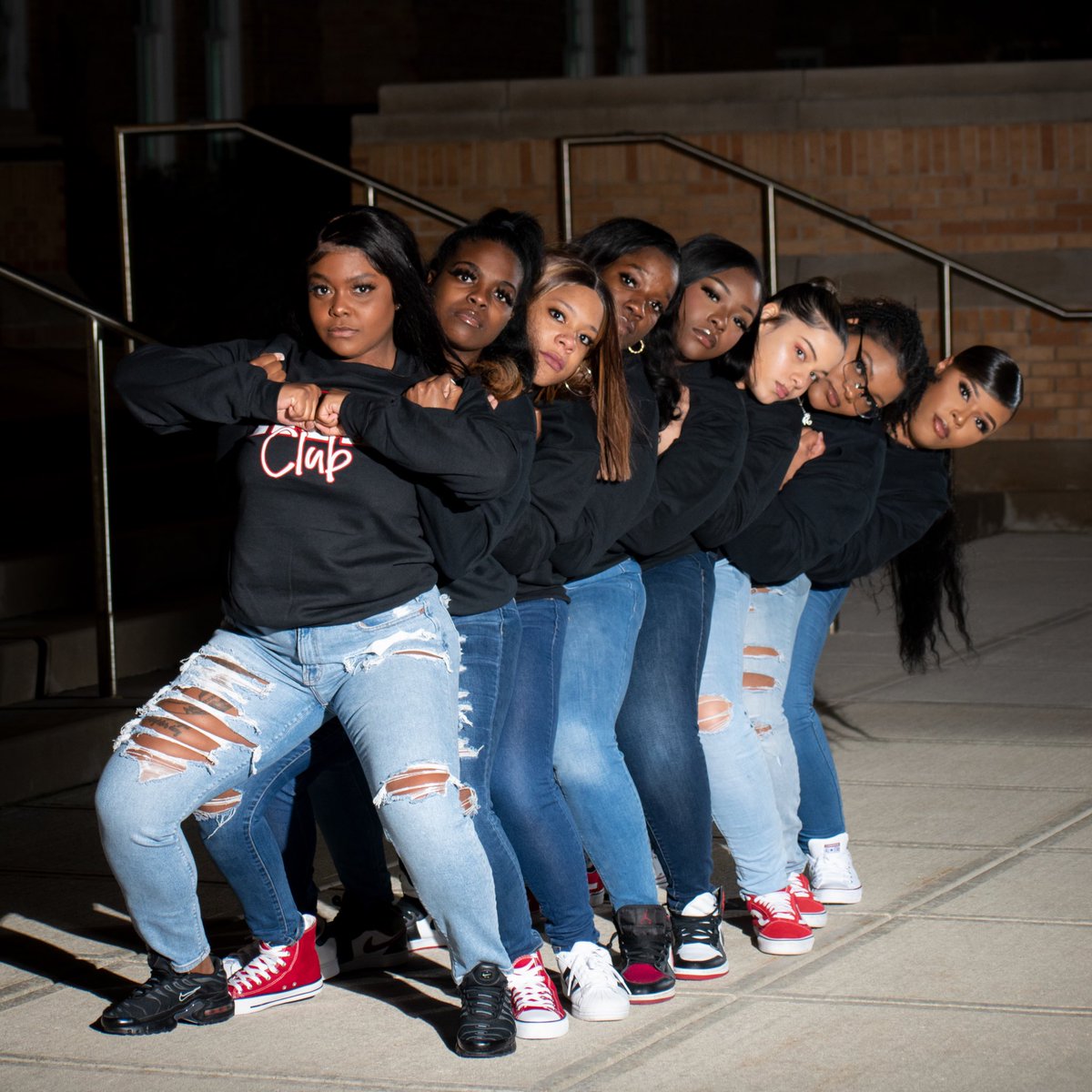 jasmino_13's tweet photo. Happy DELTAversary to my line and I. The 8th Essence β€οΈβπ₯π 1 year down with a lifetime to go. I love you all so much #AOML #SPR21 https://t.co/qUpcxyuRdO