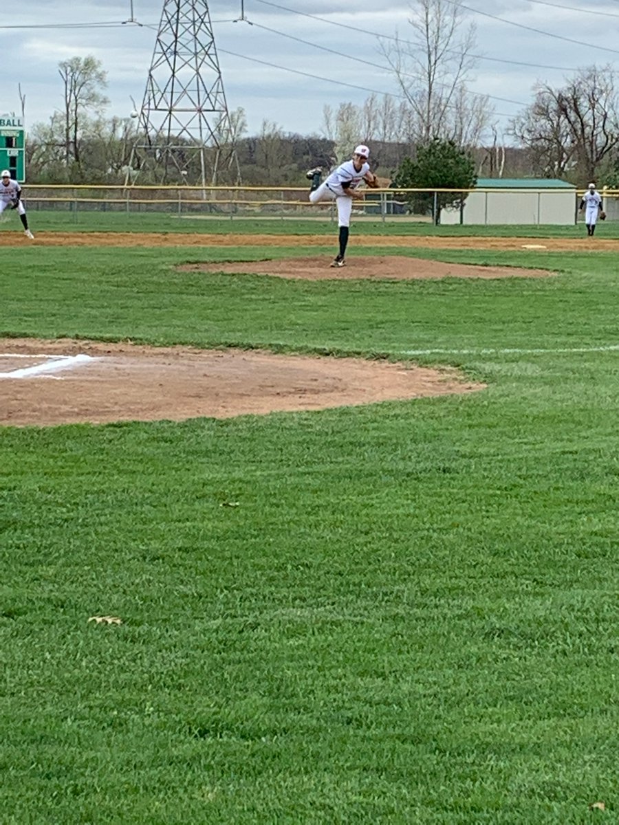 WheelerHighOff's tweet photo. WHS Monday Night Scoreboard

Girl's Tennis: Bearcats 5 NN 0
Softball: Bearcats 15 Calumet 0
Baseball: Bearcats 12 Calumet 2 https://t.co/g00UqAGqr7