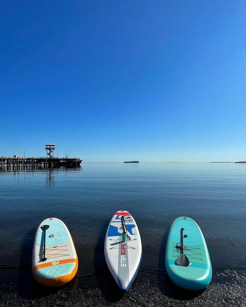 A beautiful setting for a “board meeting,” wouldn’t you say? 😉 

Gorgeous shot by @what_sup_hannah ✌️

#VisitPortAngeles #repost instagr.am/p/Ccy2xIKJuGT/