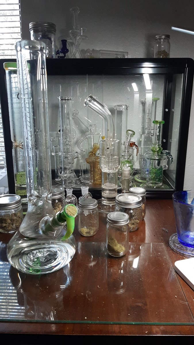 Max’s 420 Grow tweet media