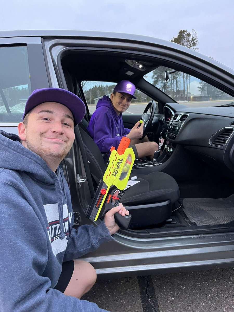 googooscrickets's tweet photo. Q of @googooscrickets murks Dayne @CecNerf  #cricketsonthemove https://t.co/mevr67OMsu