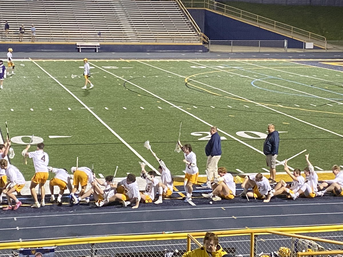 LeboLaxFans's tweet image. Colton scores. 13-0 Seniors cheering from the sidelines