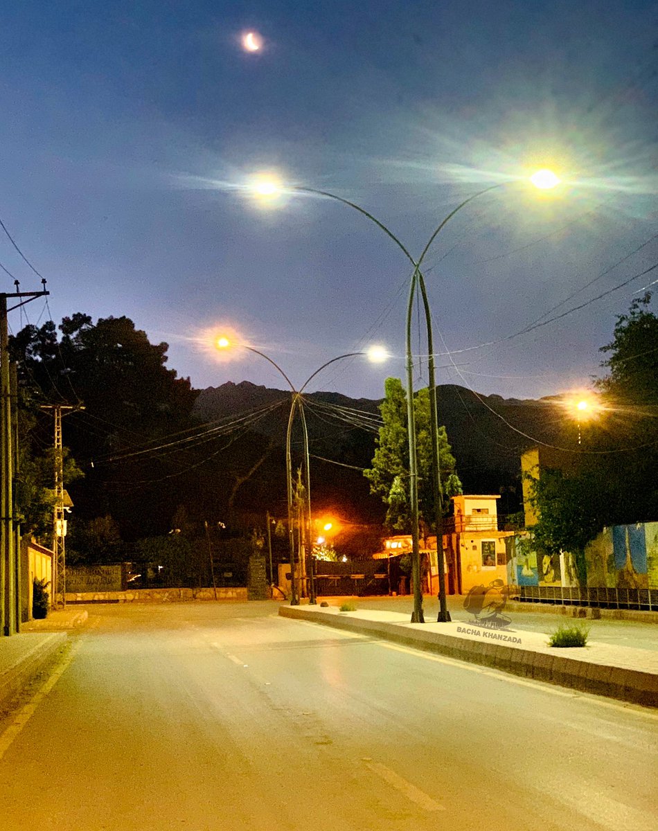 Bachakhanzada5's tweet photo. If you truly love nature, you will find beauty everywhere :
#Quetta #Balochistan #کوئٹہ #موسم
#QuettaCity #Random_Clicks
| Tuesday Morning 26 April 2022 | https://t.co/HCMuLo6I3v