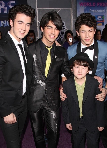 jobros old pics 💫 (@jobrosoldpics) on Twitter photo 