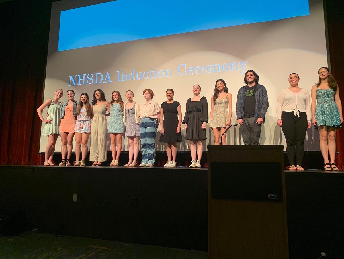 nshoredance's tweet photo. Congratulations to the first inductees to the North Shore High School National Honor Society for Dance Arts. @ndeodance @NSArts1 @SHELLNORTHSHORE @NSArtsAngels @mikekleba https://t.co/3OAeoKTNLY