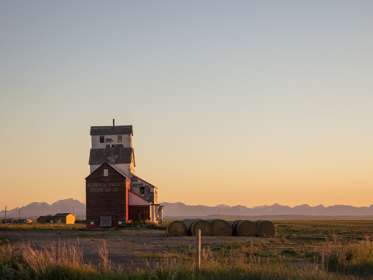 we drove into the sunset and sang our songs