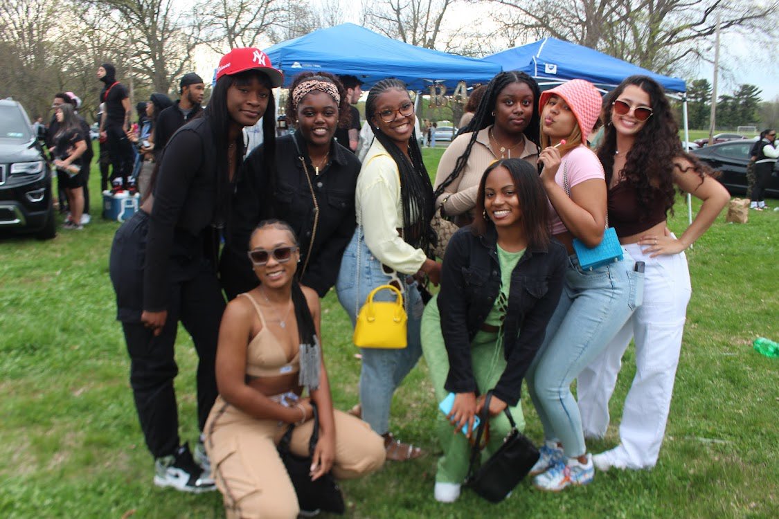 BullaTwins's tweet image. #springfest2k22