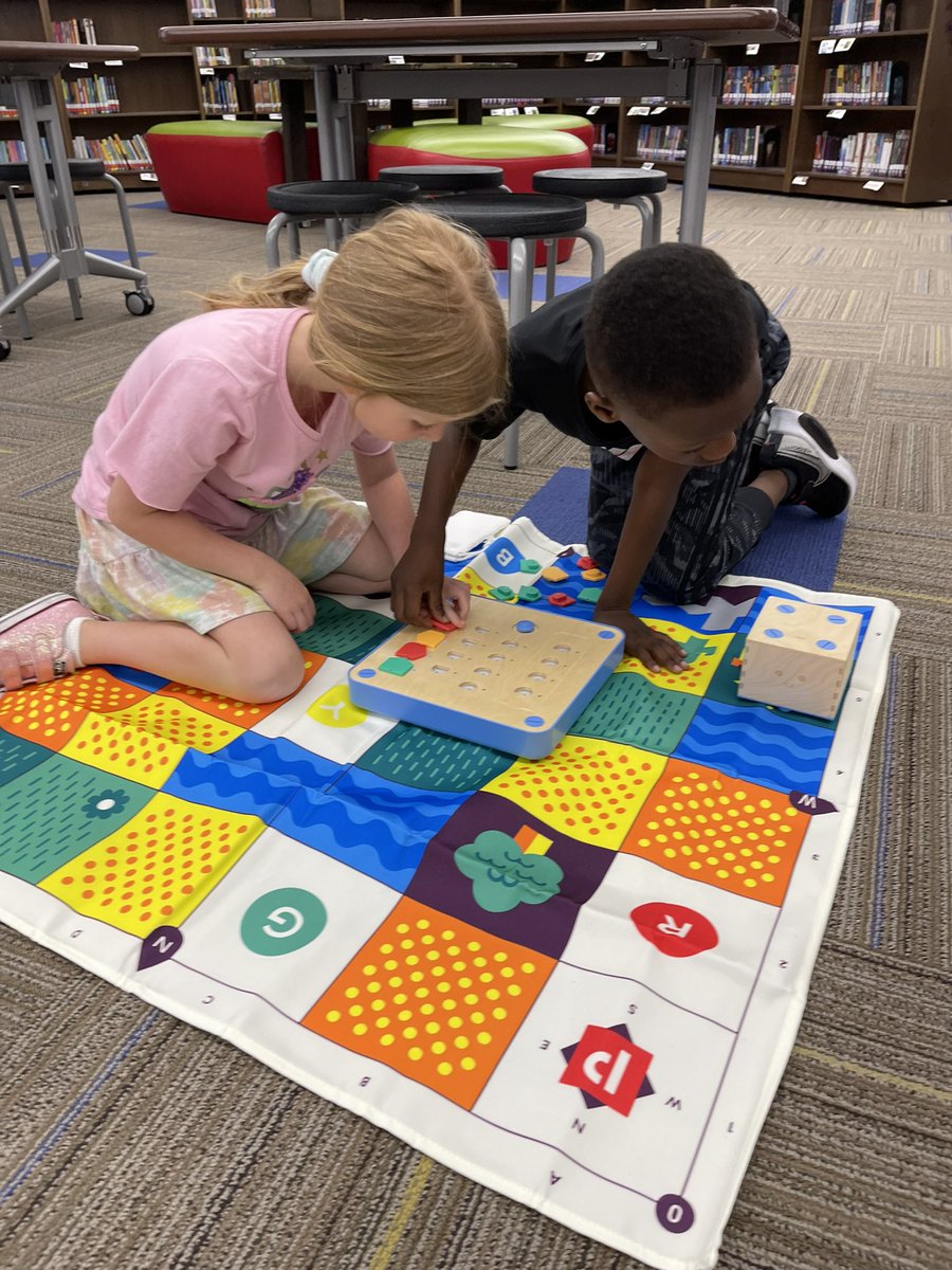 Boyer Elementary Library tweet media