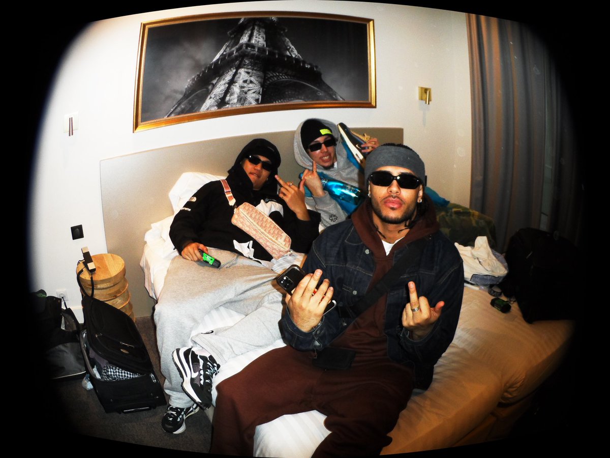 zarrnm's tweet photo. Fisheye lense >>>>>>> https://t.co/Bwo9zNr2CF
