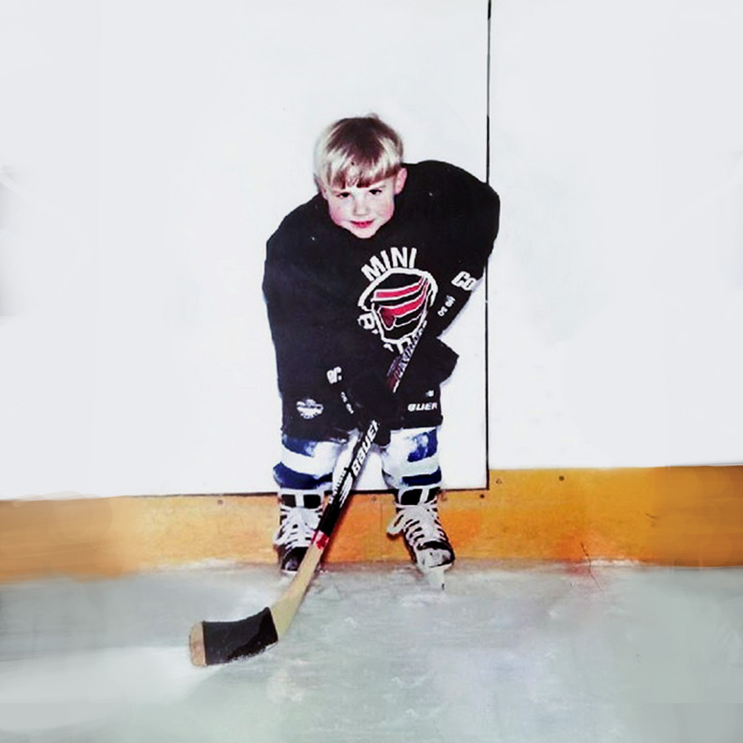 CanadianTire's tweet photo. Like many of us, @marner93 started his hockey journey with a stick from Canadian Tire. Thank you, Mitch for sharing your #CT100Memory and helping us celebrate our 100th Birthday.
P.S. raise your hand if you think he should bring back the blonde bangs 🙋♂️. https://t.co/Oi1JKSa75z