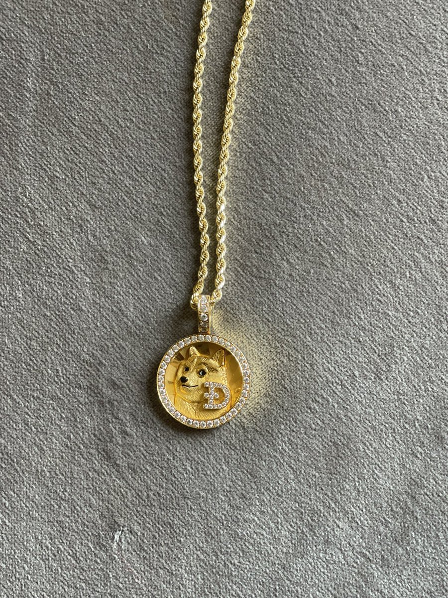 DezBryant's tweet photo. To the moon 🌙 @elonmusk https://t.co/yq63LsTr7D