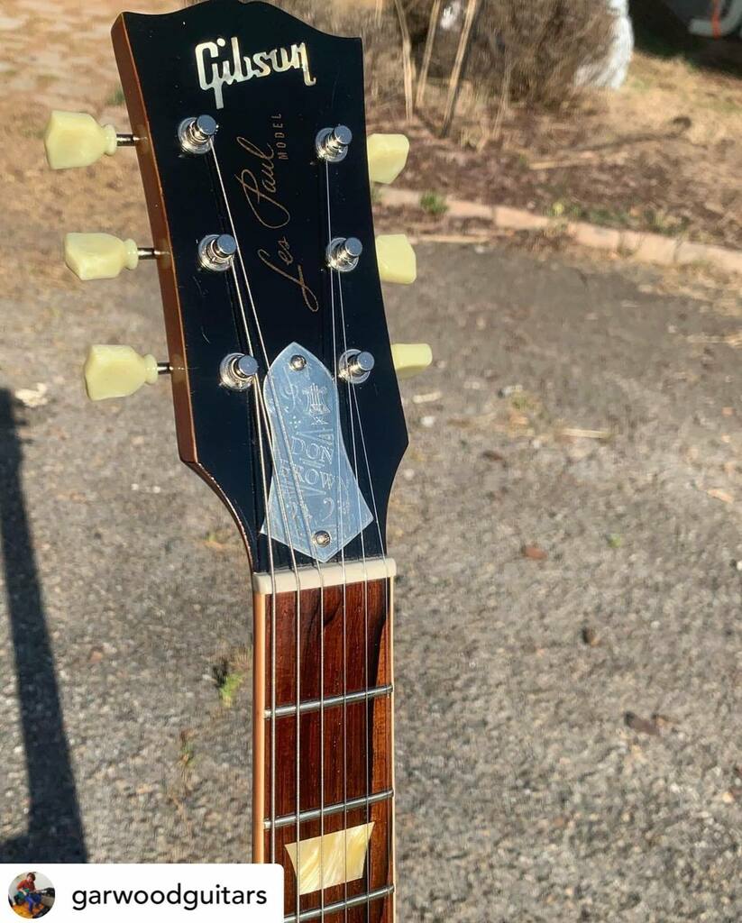 mono_plak's tweet photo. Posted @withregram • @garwoodguitars My @mono_plak came in today for my 1959 Reissue Les Paul with a special name engraved on it. https://t.co/KVY3p6wk31