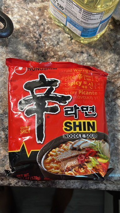 my favorite instant ramen packets. are there other ones i should try?? https://t.co/pO5kGBpNK7<a href="/tag/mvsales"class="tags"><span>#mvsales</span></a>
