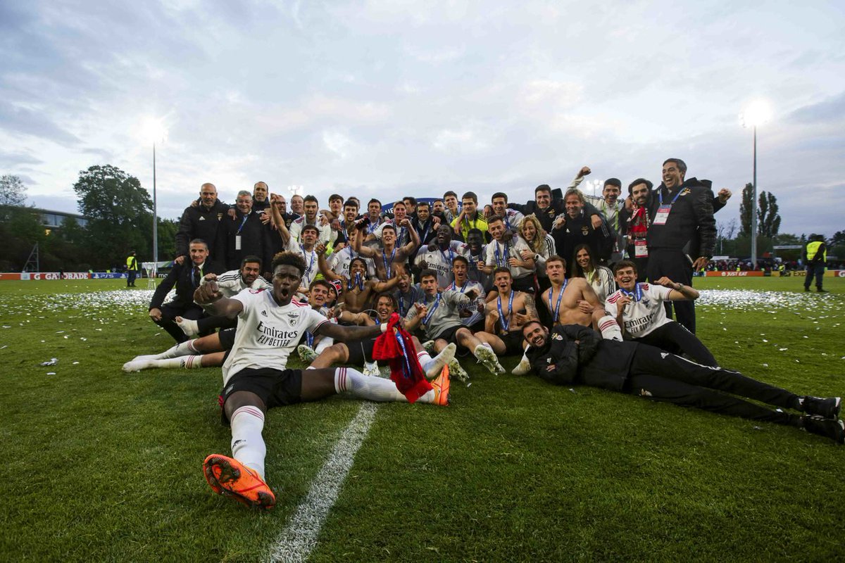 Esta é uma vitória de 4 gerações. 2014, 2017, 2020, 2022. ❤️🏆