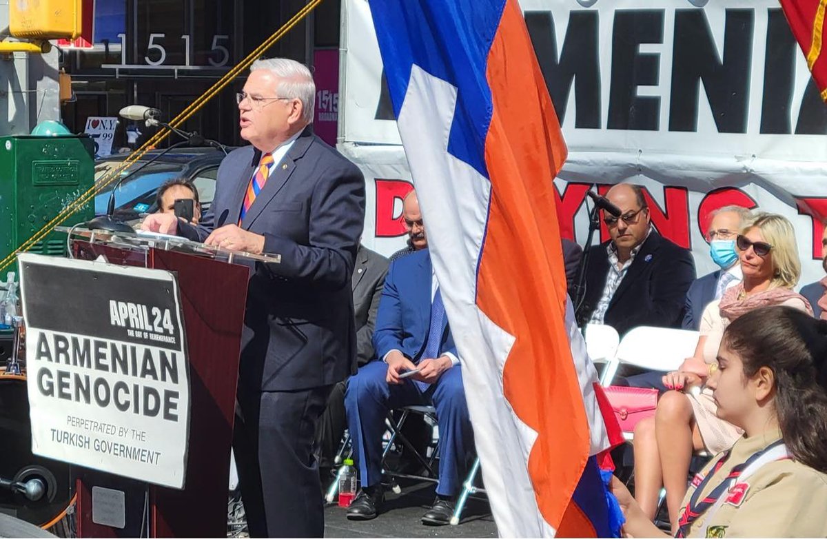SenatorMenendez's tweet photo. I was honored to join my wife Nadine - whose grandfather perished in the Armenian Genocide - and the Armenian diaspora yesterday in Times Square to honor their decades of work to ensure that our nation finally recognized this atrocity as the genocide it was. https://t.co/gnL5WM4P2E