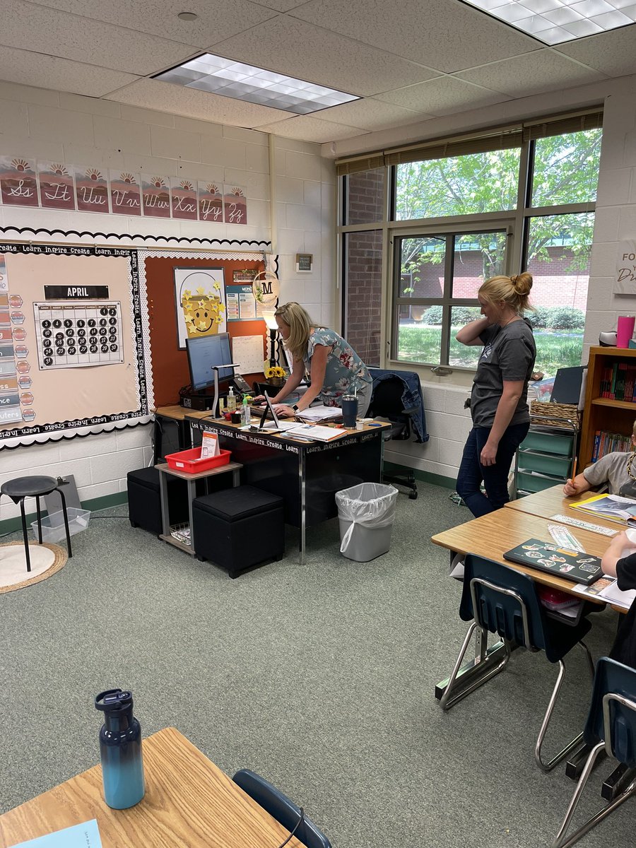 When you see a cart of computers and a room of monitors, you know exciting things are happening <a href="/AESstars/">Auburn Elementary</a>!  Next up…new Viewsonic Viewboards! <a href="/MCPSTechnology/">MCPS Technology</a> <a href="/mcps_va/">MCPS</a> <a href="/ViewSonic/">ViewSonic</a> #techsauce