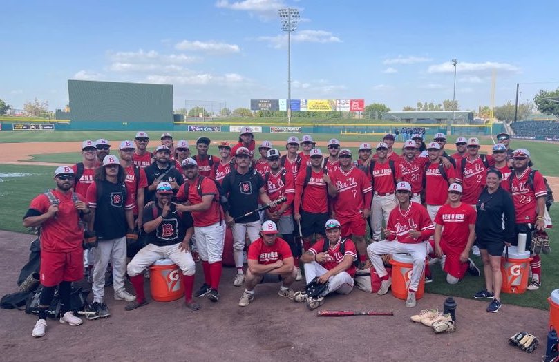 Incredible group right here. It’s a blast to show up to “work” every day with these guys. Excited for the next month!

#WhyDoesTinoLookPhotoshopped