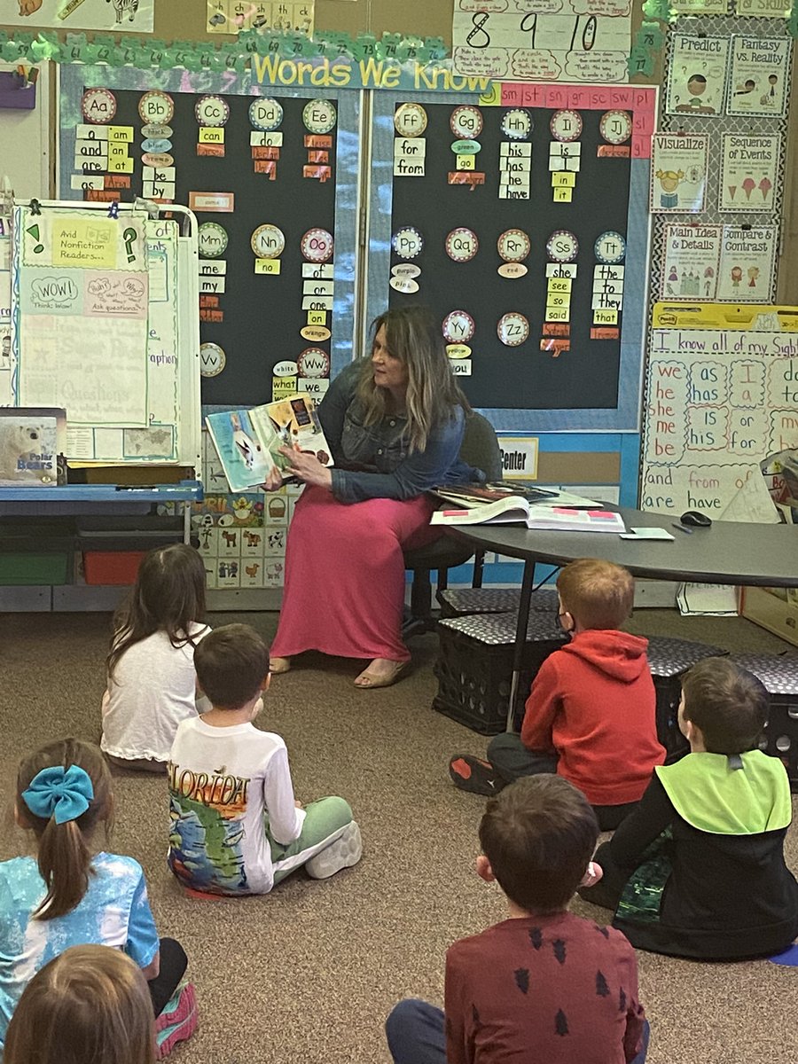 Our special guest reader today was our Principal, Ms. Anderson! Thank you for reading to us today! #wlcardpride