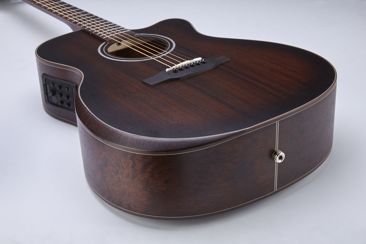 Mitchell Guitars tweet media
