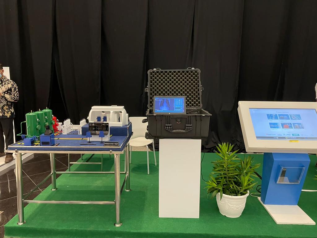 Tapi juga barang dan jasa seperti desain, aplikasi, games dan beberapa sub sektor lain yg selama ini belum mendapatkan perhatian penuh,” papar Sandi. #BanggaProdukUMKM 
#UMKMJadiPrioritas
<a href="/KemenkopUKM/">Kemenkop UKM</a>