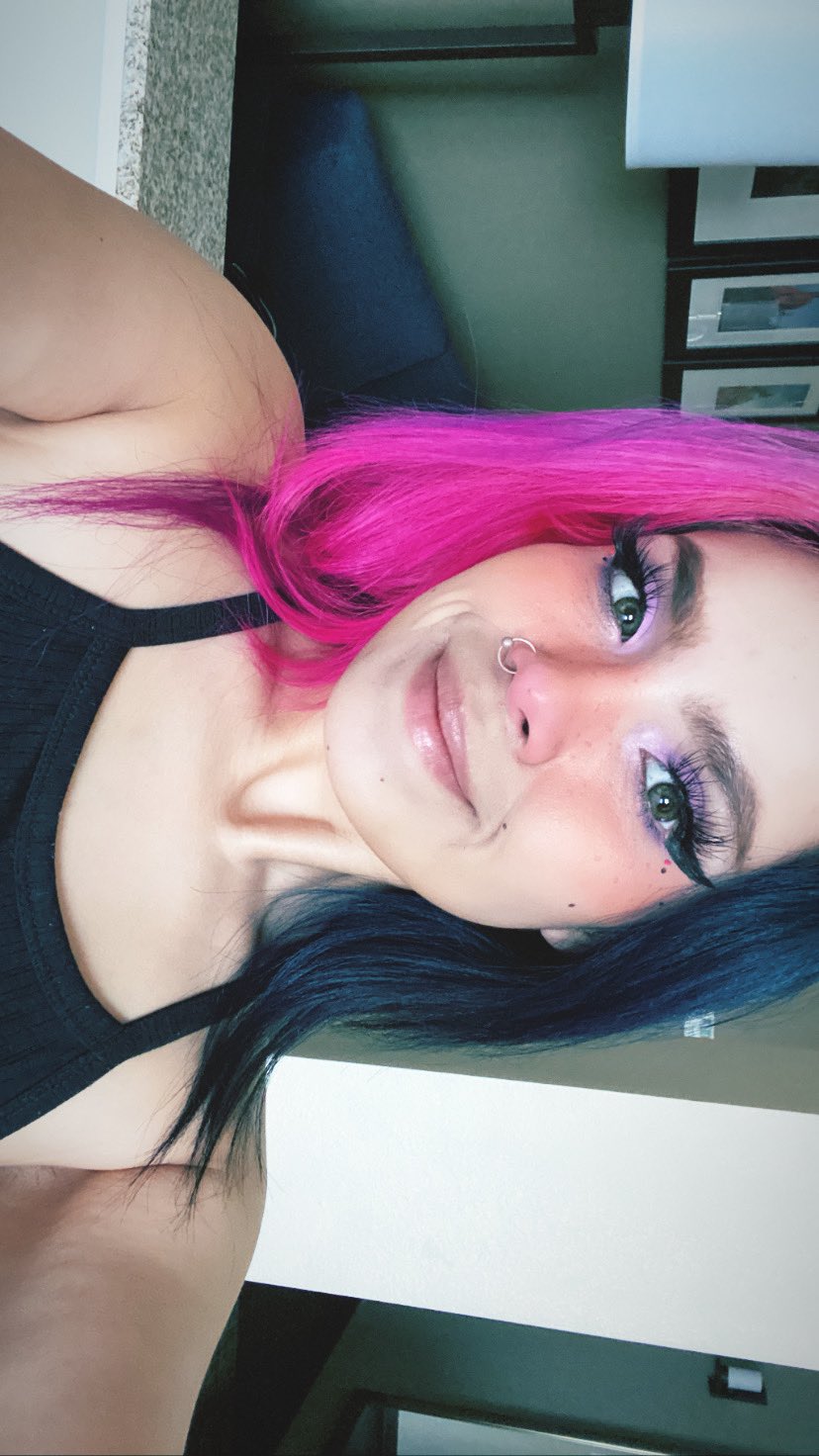 1 pic. 🥹💗💗💗💗💗 https://t.co/vyevbFSiJC