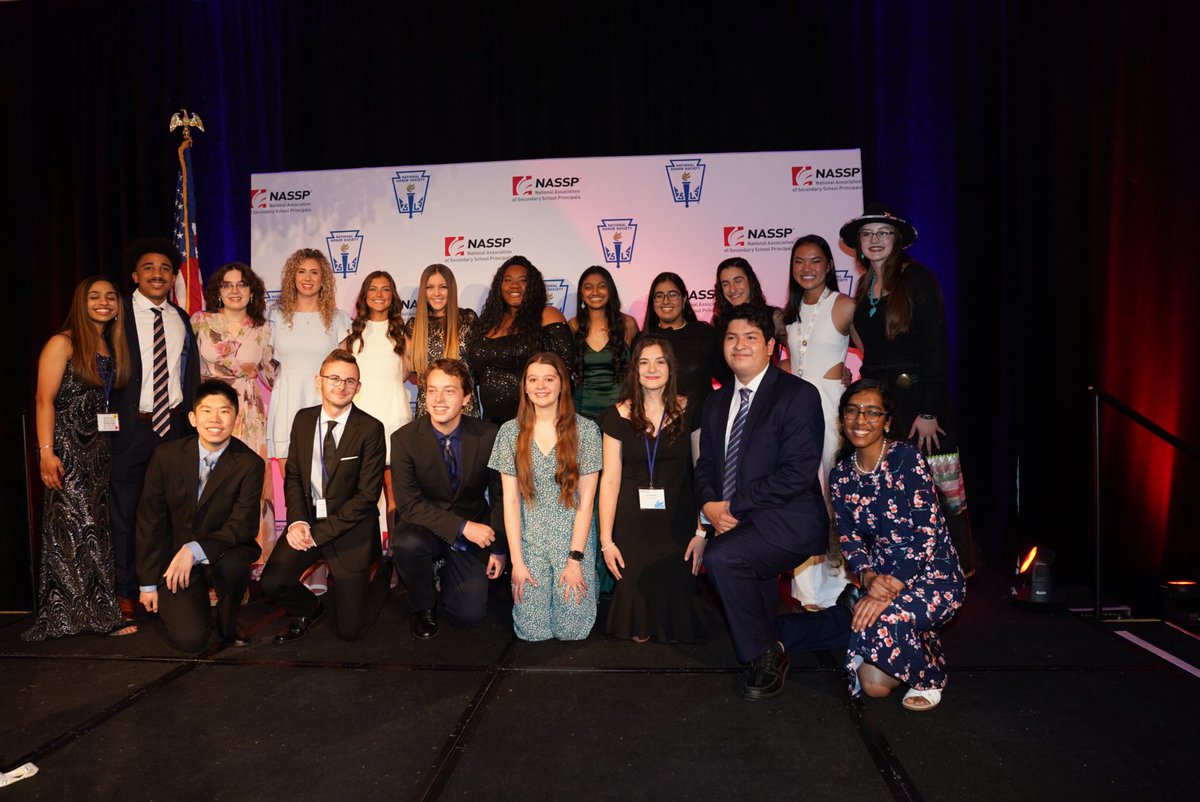 The <a href="/NASSP/">National Assoc. of Secondary School Principals</a>/@nhs_njhs Scholarship Gala is under way! We are going to honor these 🔥student leaders.🔥#TrailblazingLeaders #NSLW2022