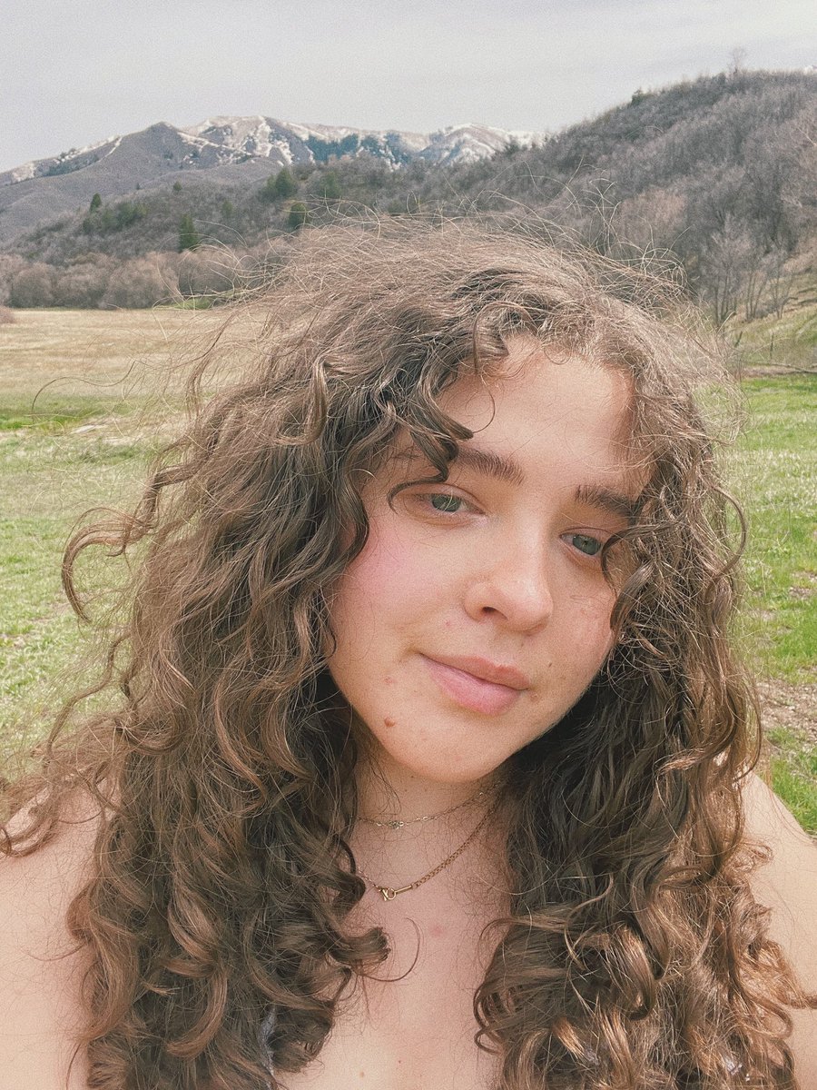 nan_rae's tweet photo. i’m so sorry to everyone that sees these and falls in love with me in the mountains :/// https://t.co/rvnnVXdfvI