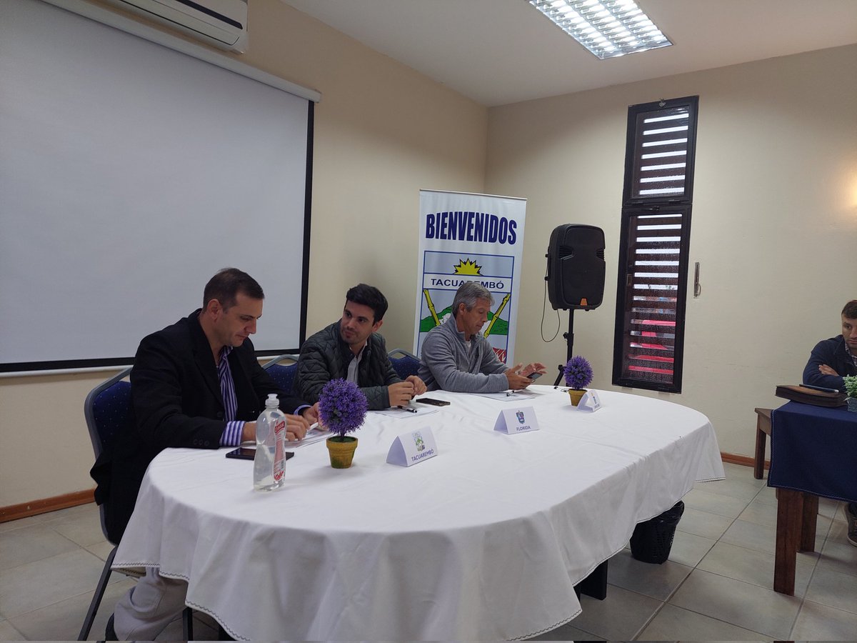 Se viene desarrollando en la ciudad de Tacuarembó plenario nacional de direcciones de deporte, tratando distintos temas de carácter deportivo a nivel regional y dptal. <a href="/cintendentesuy/">Congreso de Intendentes</a>