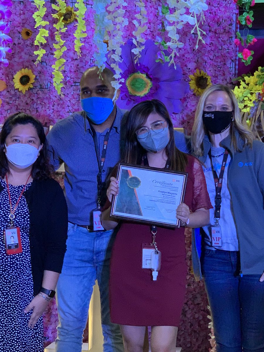 MsTarisJ's tweet photo. MOA VXI Philippines agent and manager recognition https://t.co/XOkHkqVlHD