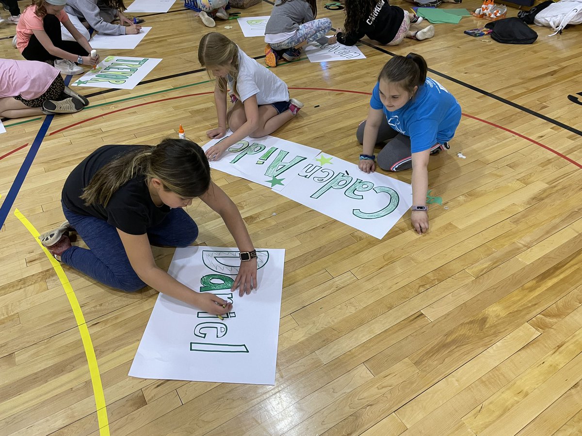 MrsNavGrade2's tweet photo. Eagleville Girls on the Run team supporting the MHS Unified Track team! Good luck at your home meet this week ๐๐ค๐๐คGo Warriors! #GOTR #CommunityImpactProject @Methacton @MethactonSports @MethactonF @CoghlanMiranda @GOTRPA @GOTRI https://t.co/IleTOrtRcj