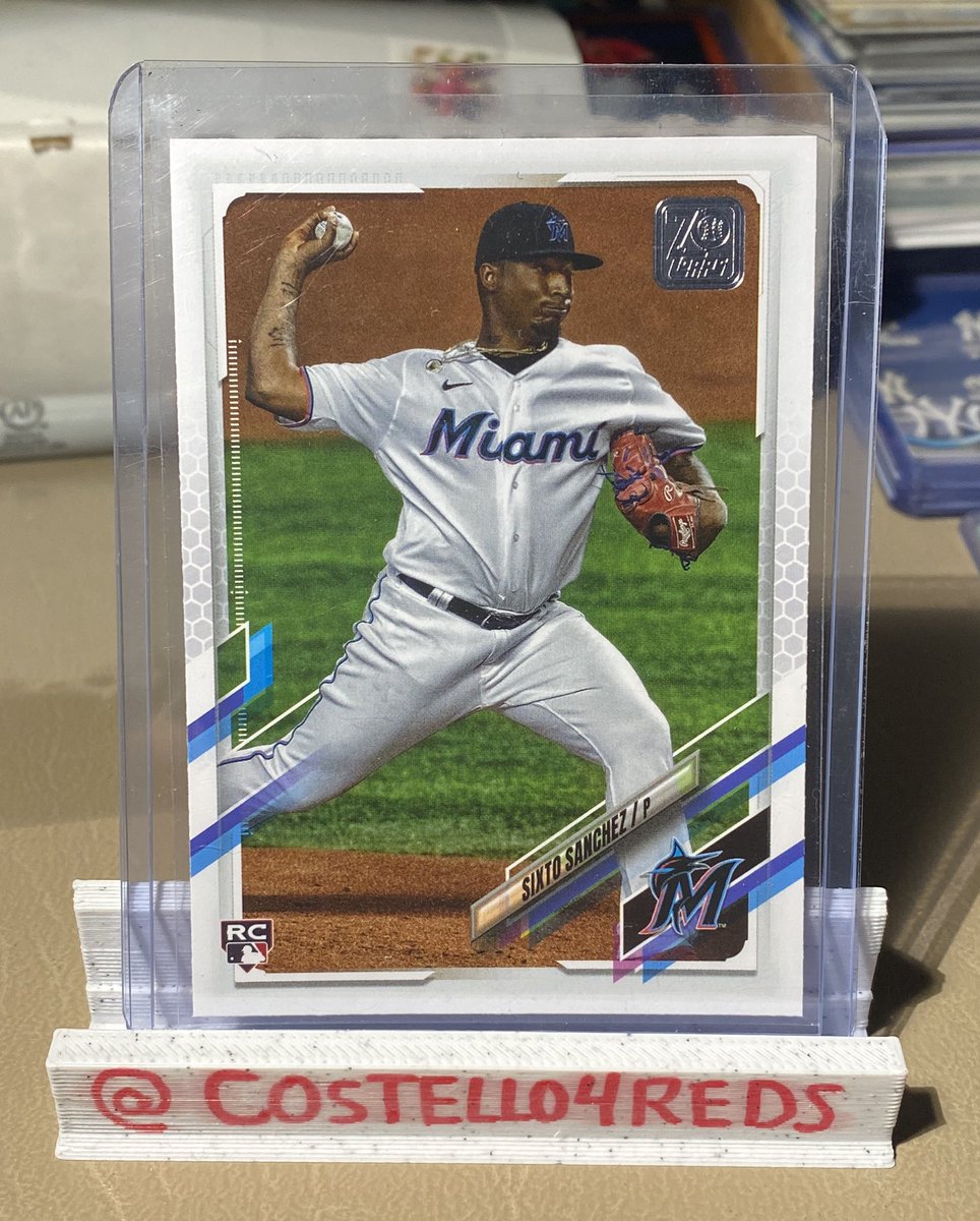 Costello4Reds's tweet photo. #MailDayMonday
First ever gold label cardโฆ had no idea these things are heavy. Thanks @nolanjhensel
Thanks @Yasharkbos for the awesome Patino SP.
Lastly the ace of the marlins SP https://t.co/T7PBtcMNkm