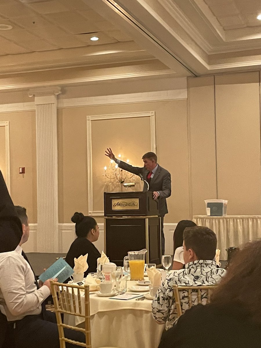 Courtney DeMent tweet media